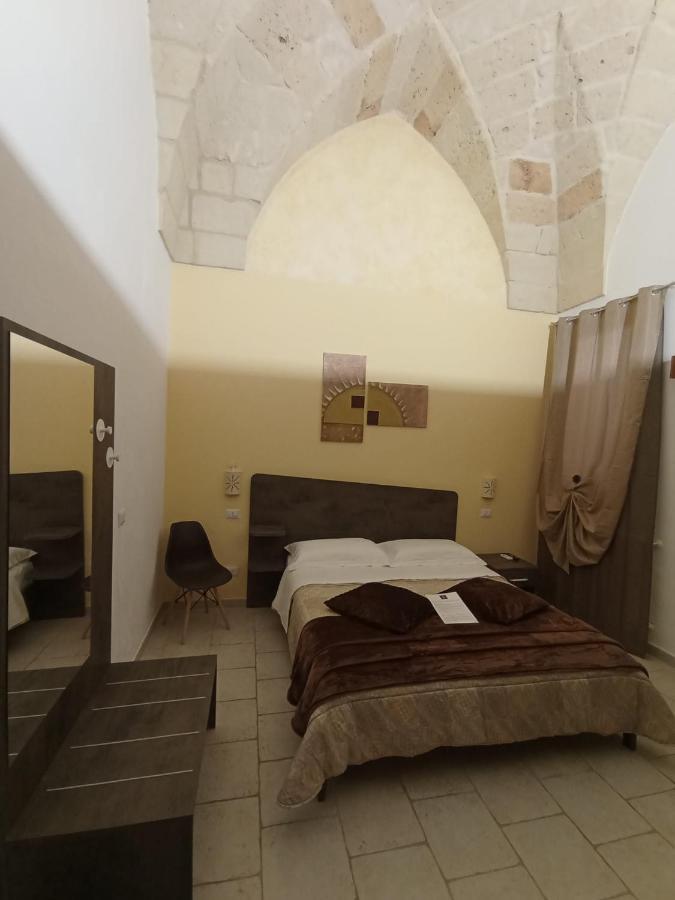 Samele Bed And Breakfast Lecce Bagian luar foto