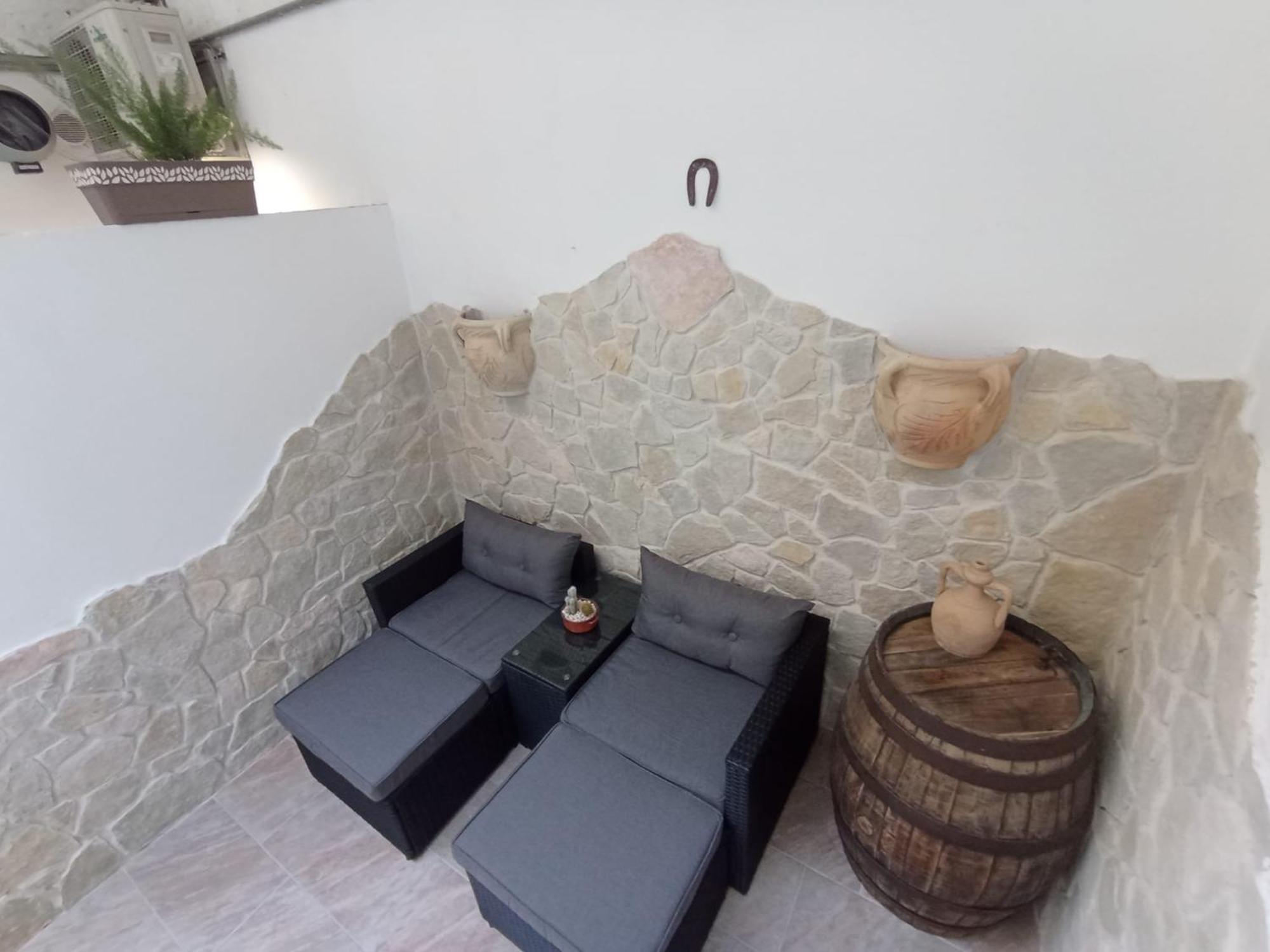 Samele Bed And Breakfast Lecce Bagian luar foto