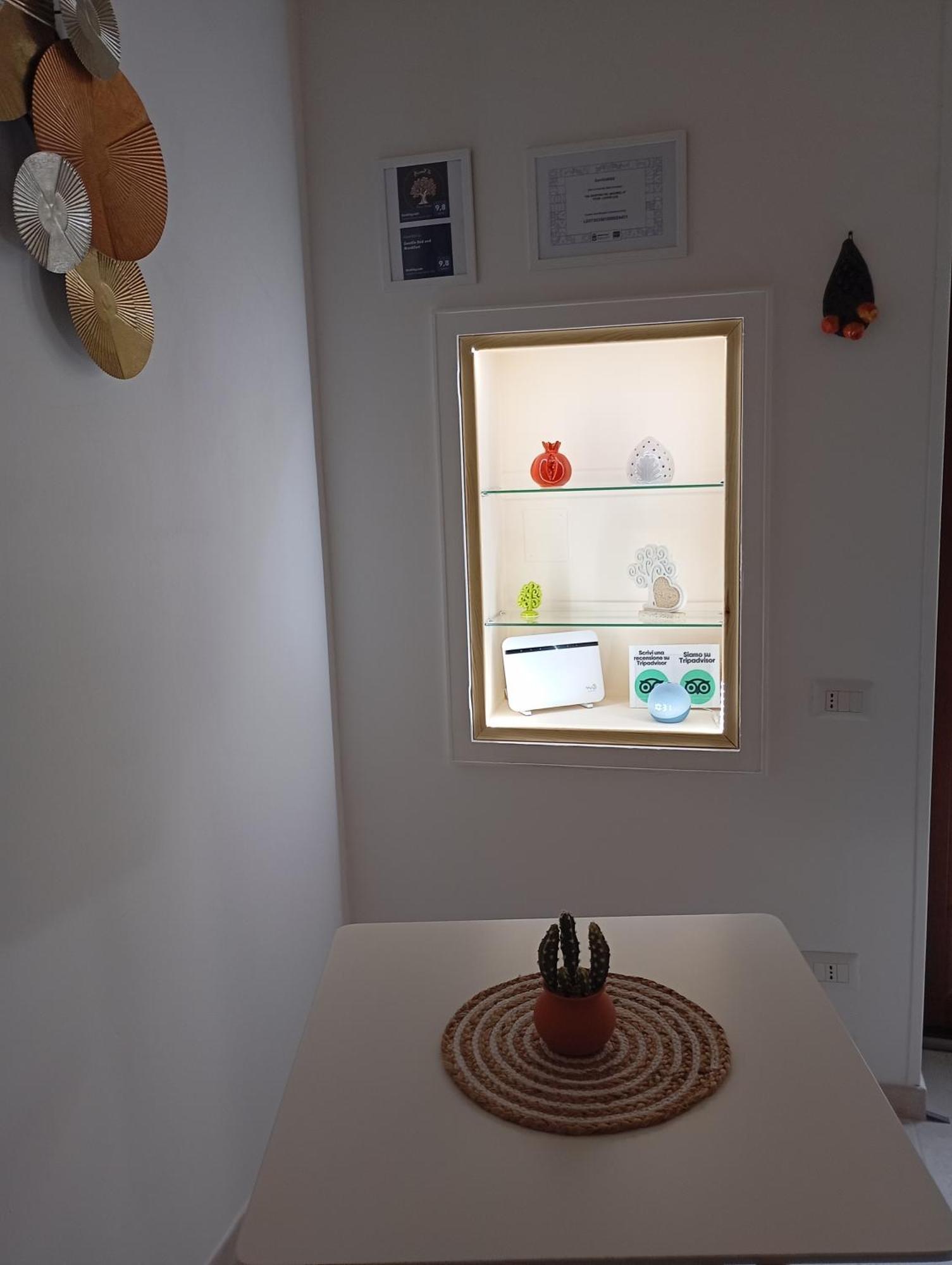 Samele Bed And Breakfast Lecce Bagian luar foto